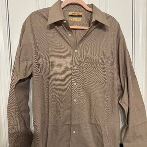 Men's Gold Label Roundtree & Yorke Brown Dress Shirt